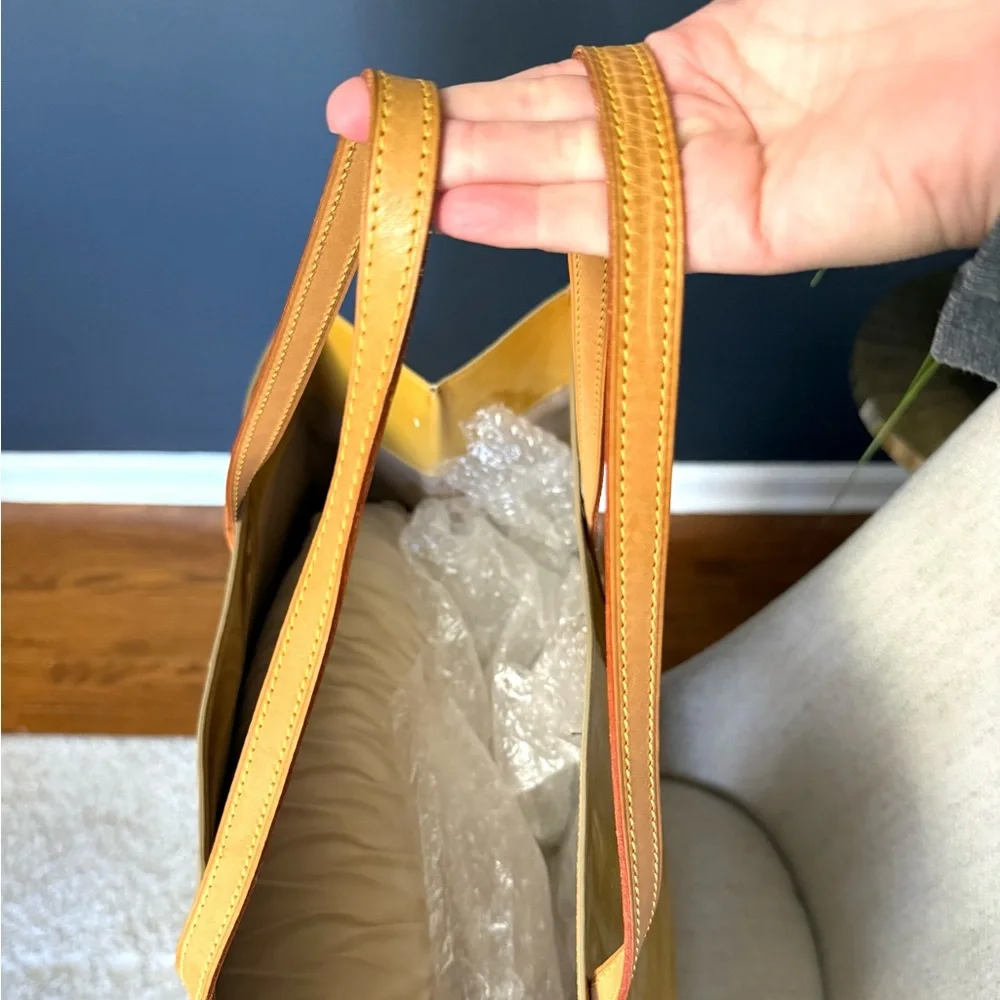 Authentic Louis Vuitton Reade GM Tote bag yellow - Picture 12 of 16